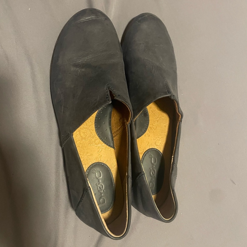 b.o.c navy blue women’s dress shoes